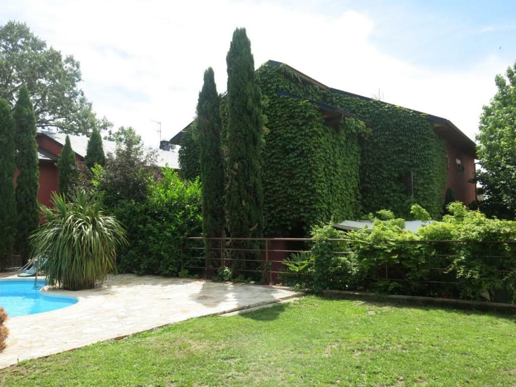 Chalet Navacerrada Piscina Privada Exterior photo